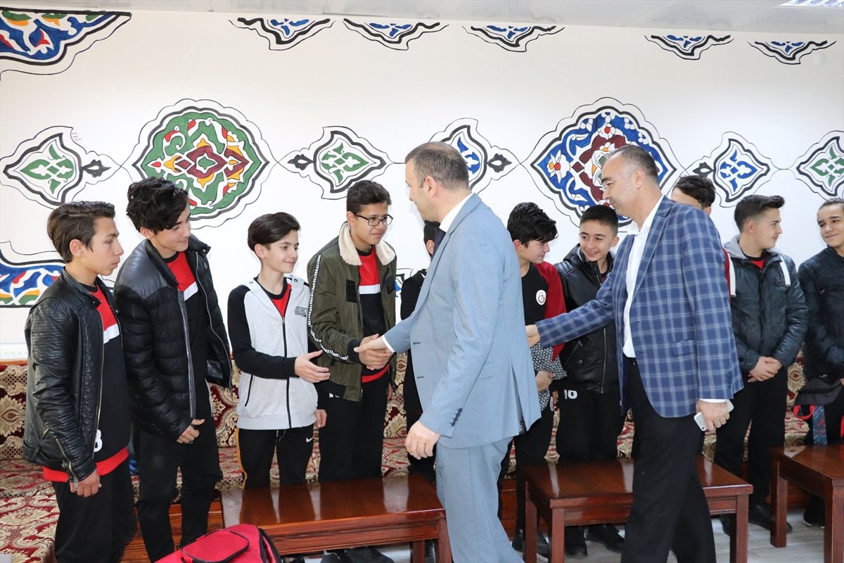 Karaman\'da "Futbol Kulüpleri Gençlik Merkezi ile Buluşuyor" Projesi