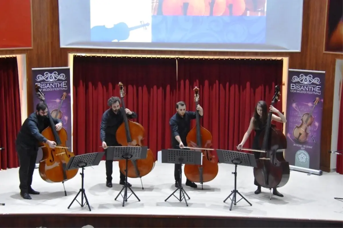 Mimar Sinan Kontrbas Quartet Farklı Tarzıyla Beğeni Topladı