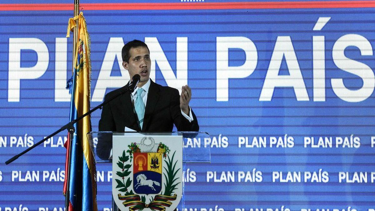Venezuelalı Muhalif Lider Guaidó: Ailem Tehdit Edildi
