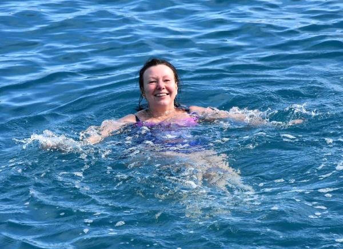 Demre\'de Turistler Güneşin ve Denizin Tadını Çıkardı