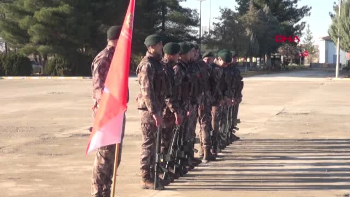 Diyarbakır\'da, Özel Harekatçılar Kurban Kesilerek Göreve Başladı