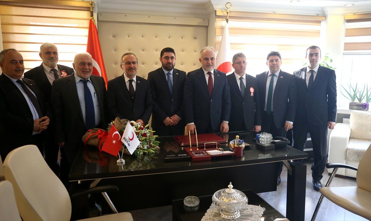 Dünyanın Umudu Olmaya Devam Edeceğiz"