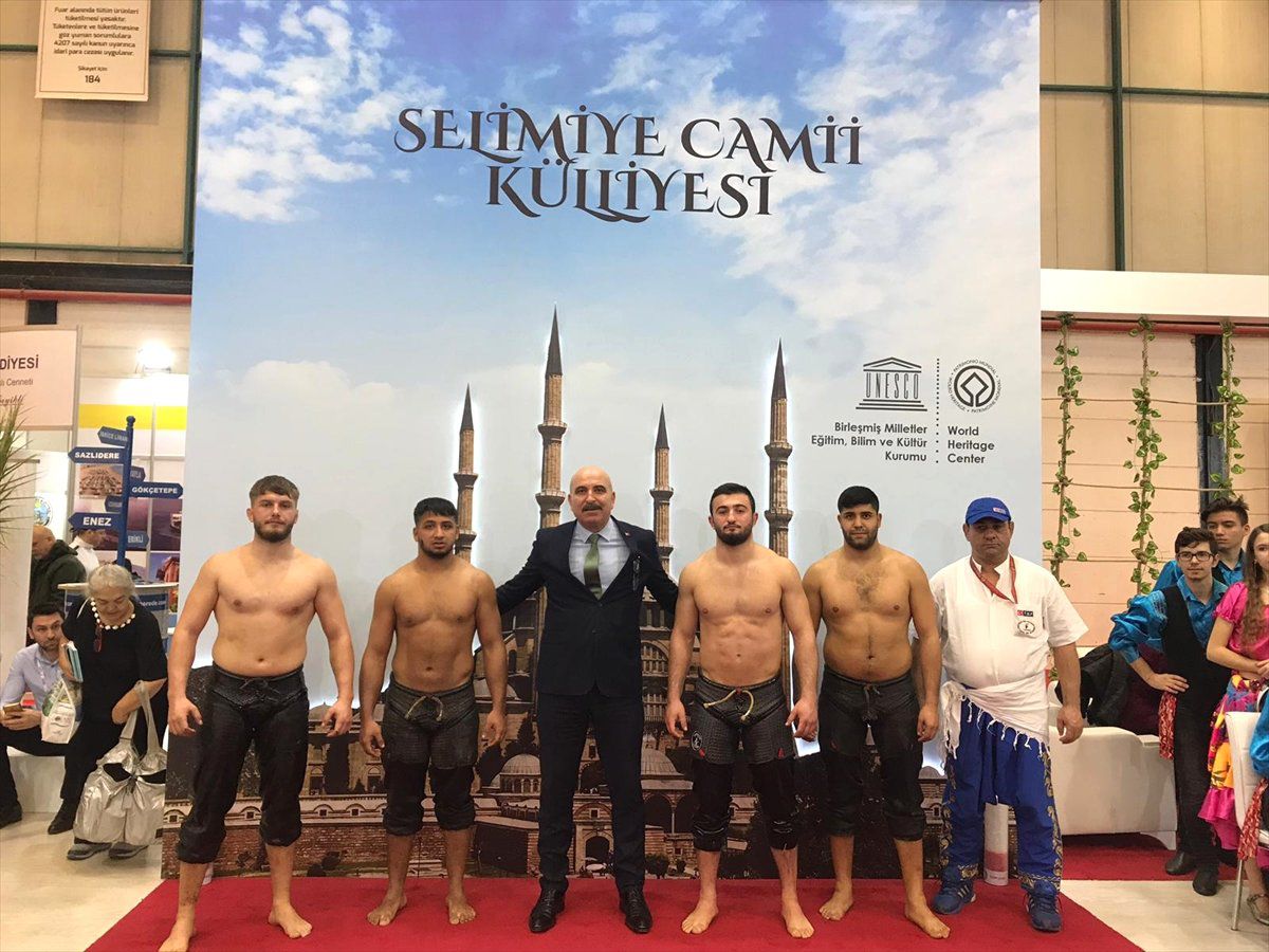 Emitt\'te Yağlı Güreş Gösterisi İlgi Gördü