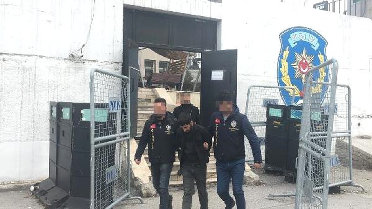 Özel Ekip, 28 Gün İz Sürüp, Silahlı Soyguncuyu Yakaladı