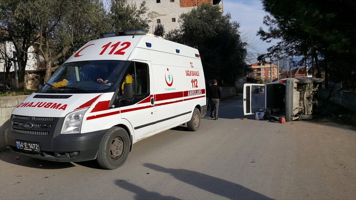 Sakarya\'da Trafik Kazası: 1 Yaralı