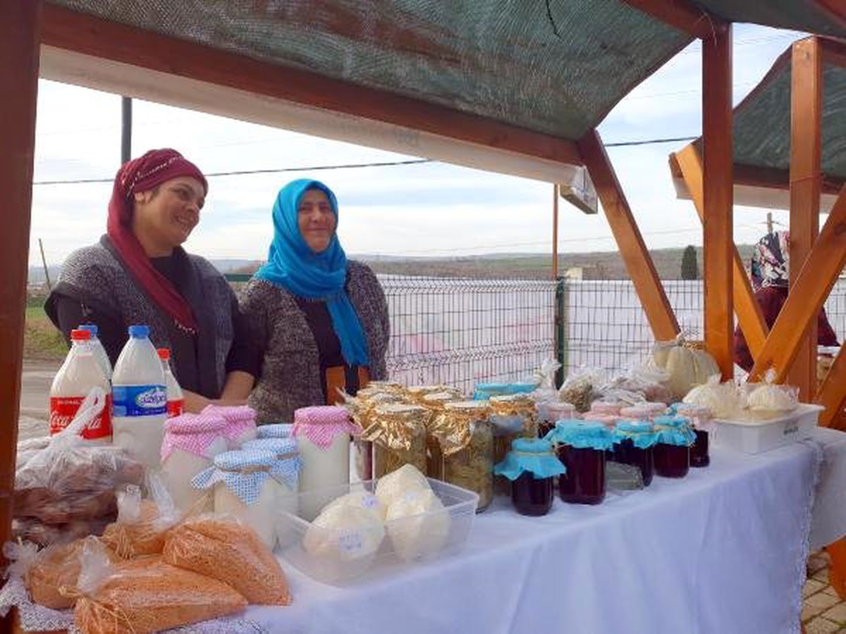 Tekirdağ\'da Karadenizli Kadınlar Organik Yöresel Pazar Açtı
