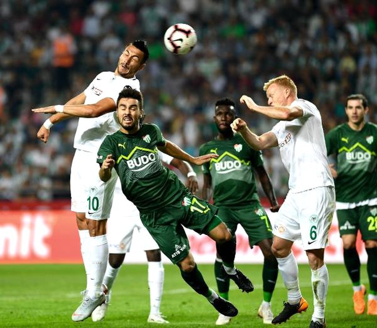 Bursaspor ile Atiker Konyaspor, Süper Lig\'de 32\'nci Randevuda
