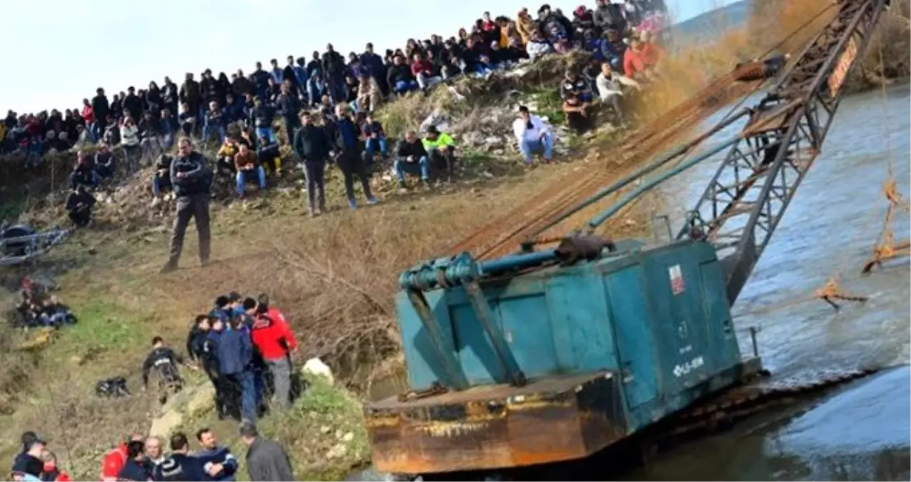 Çanakkale\'de 4 Genç, Su Seviyesi Yükselen Derede Kayboldu