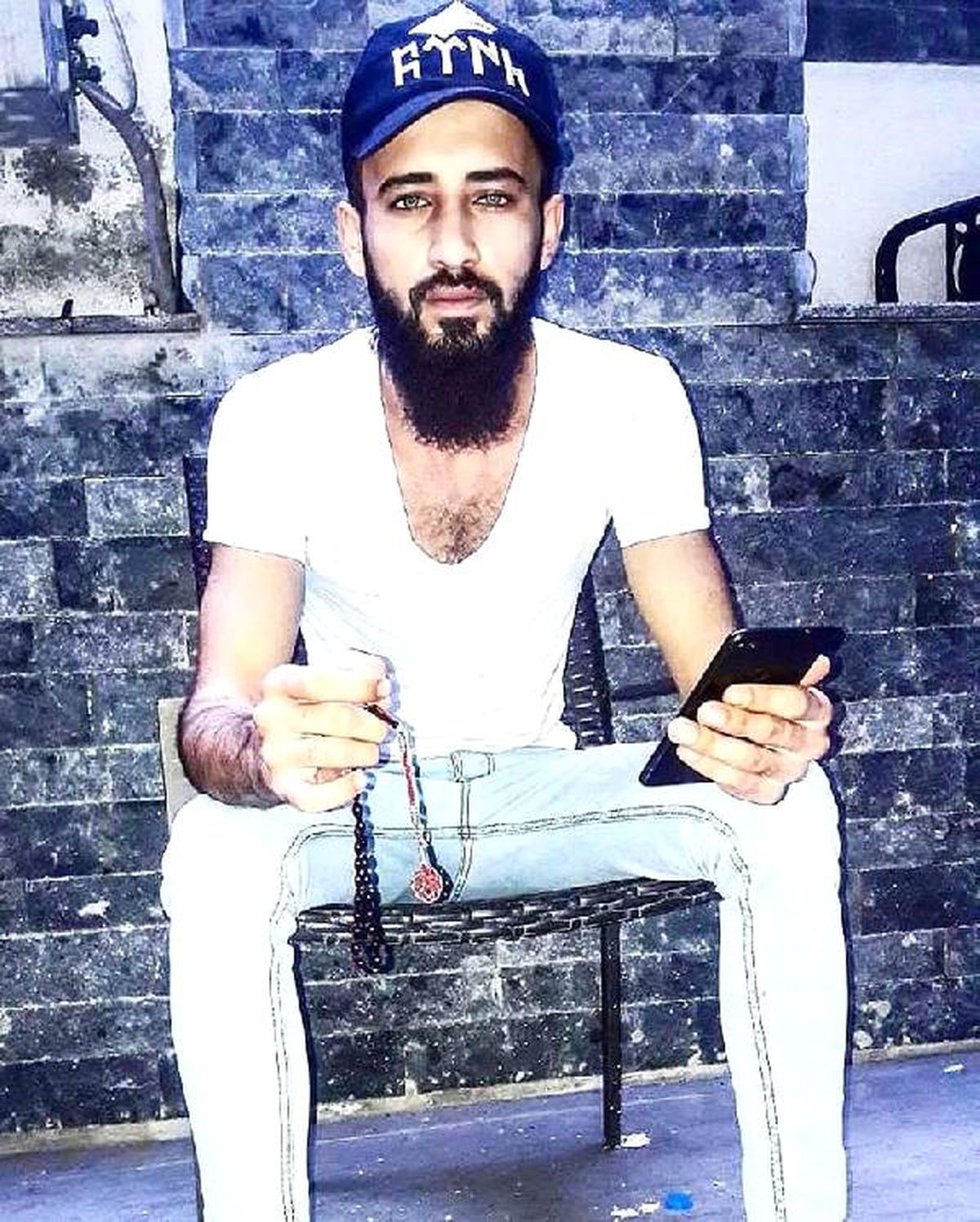 Caner, Günlük Kiraladığı Dairede İntihar Etti