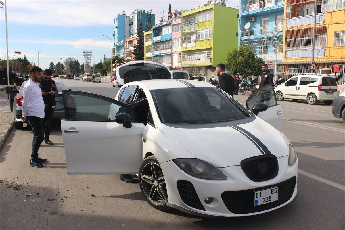 Adana\'da Polis Ekiplerinden Denetimler