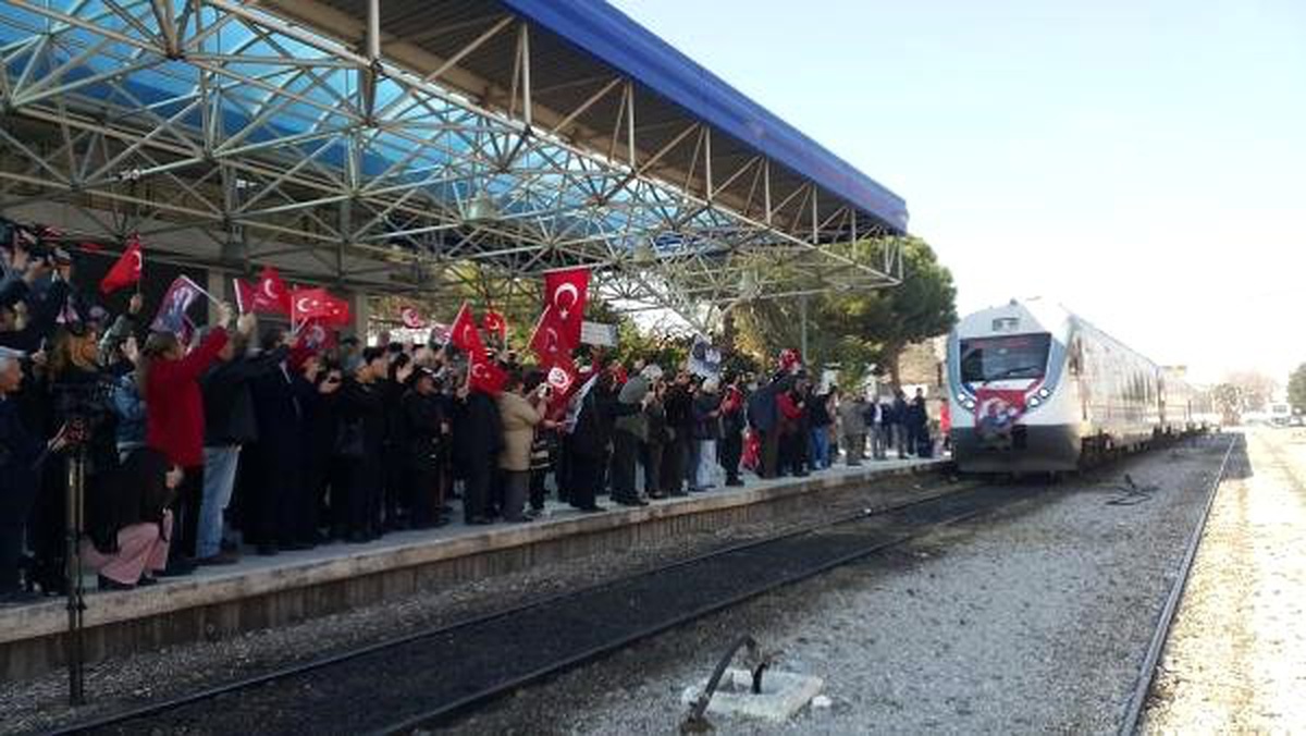 Atatürk\'ün Denizli\'ye Gelişinin 88\'inci Yılı Kutlandı