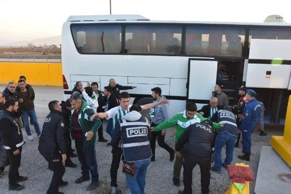 Atiker Konyaspor Taraftarına Bursa\'da Sıkı Arama