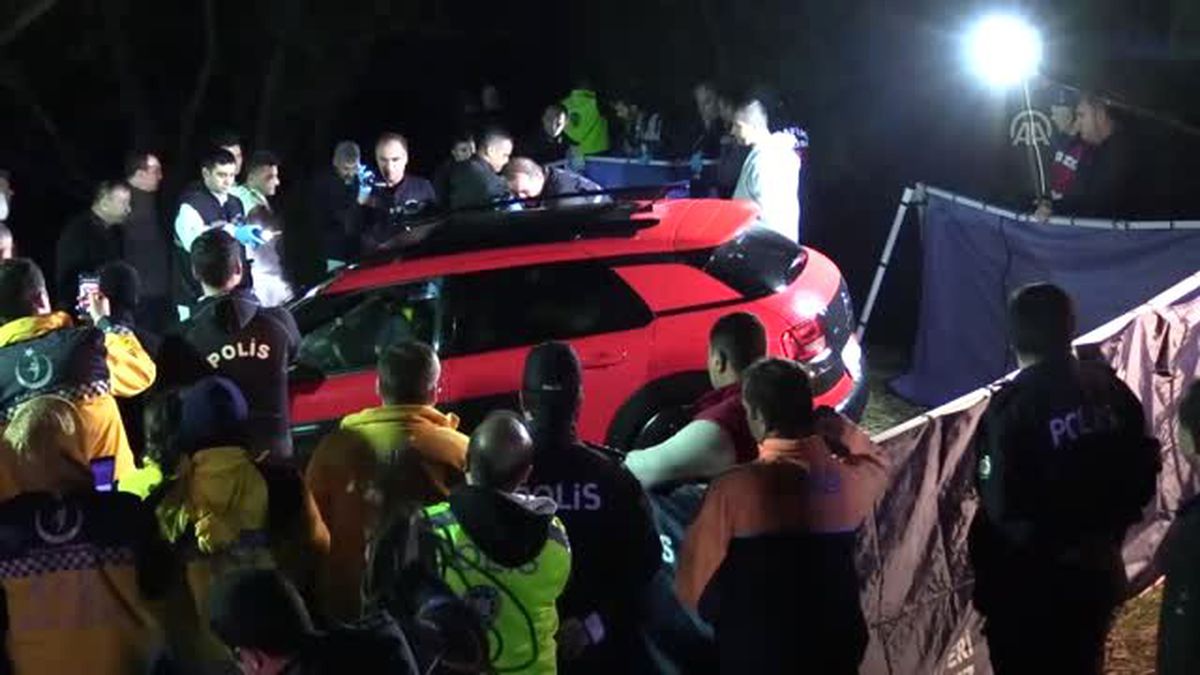 Derede Kaybolan Otomobilde 4 Gençten 3\'ünün Cesedi Bulundu