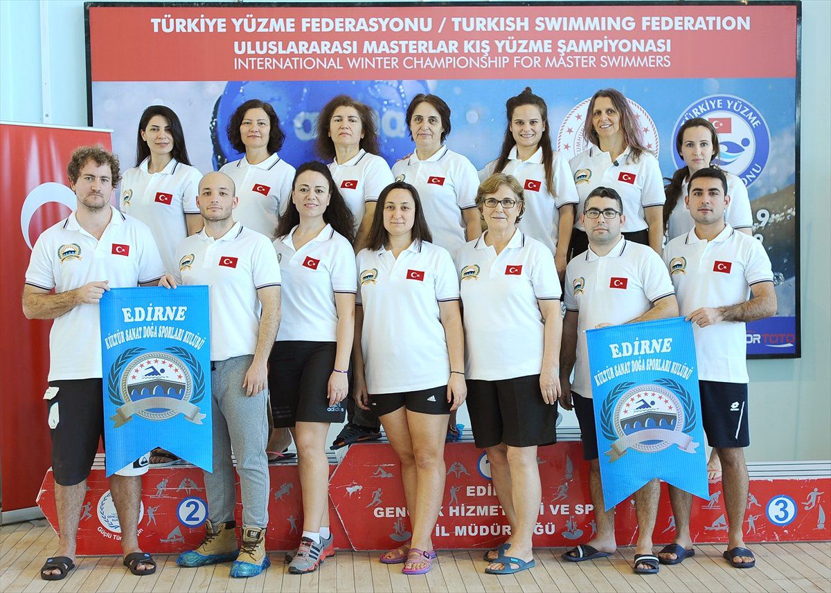 Edirneli Yüzücülerden 14 Madalya