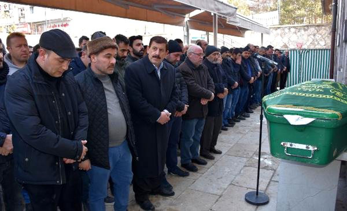 Elektrik Direğinde Akıma Kapılarak Ölen İşçi Son Yolculuğuna Uğurlandı