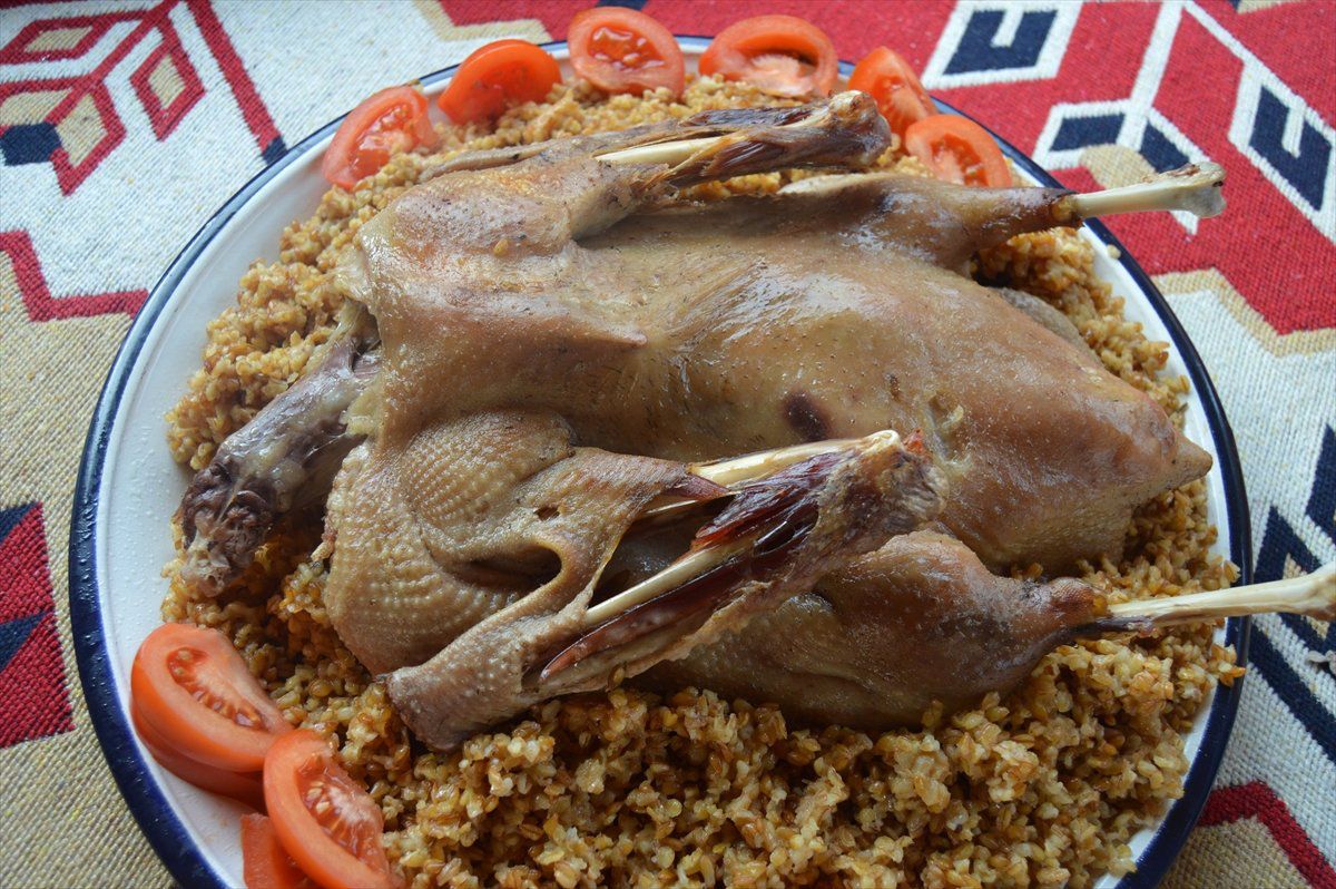 Frigya\'nın Yeni Lezzeti: "Siyez Buğdaylı Kaz Yemeği"