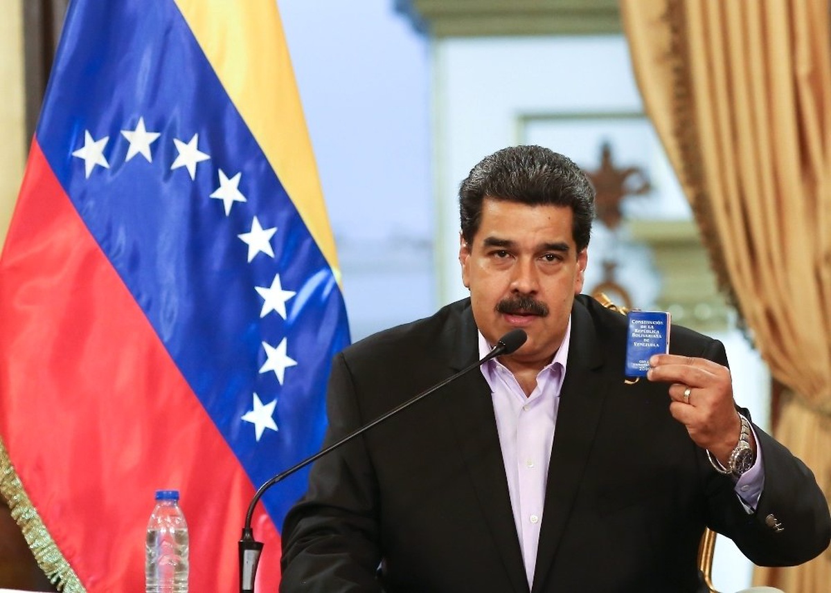 Lima Grubu, Maduro\'nun Ülkeyi Terk Etmesi İçin Toplandı