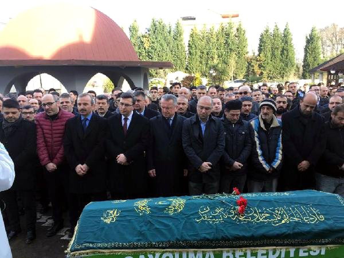 Mehmet Öğretmen, Kalp Krizinden Öldü