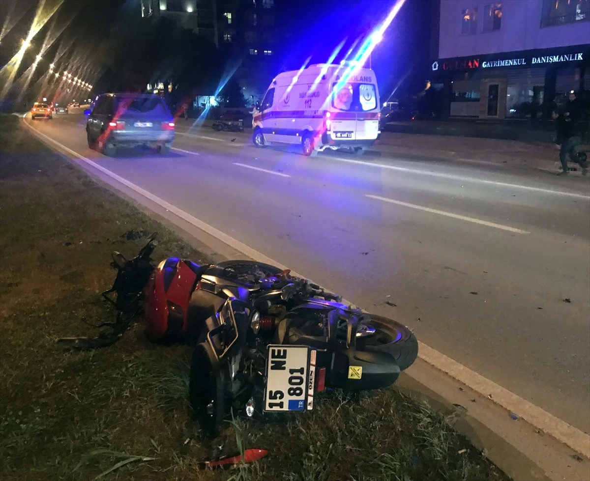 Samsun\'da Trafik Kazası: 2 Yaralı