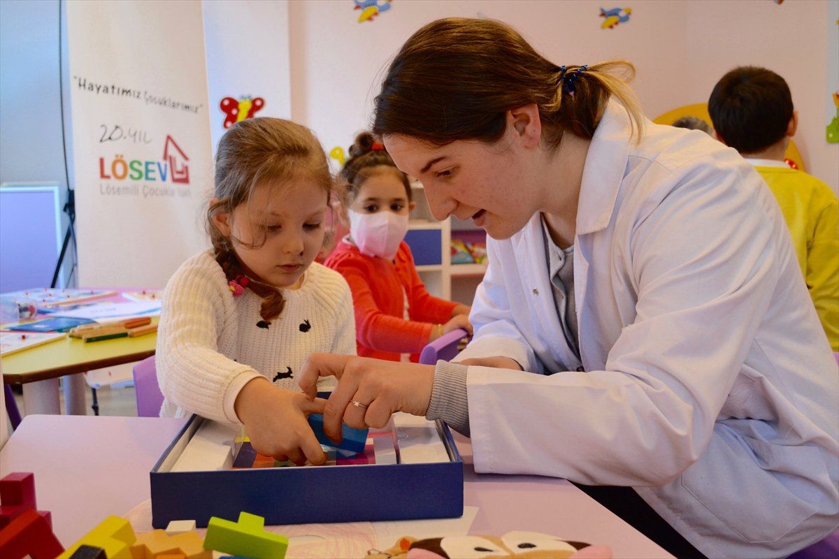 Tedavisini Tamamlayan Miniklere Lösev\'den Anaokulu Eğitimi