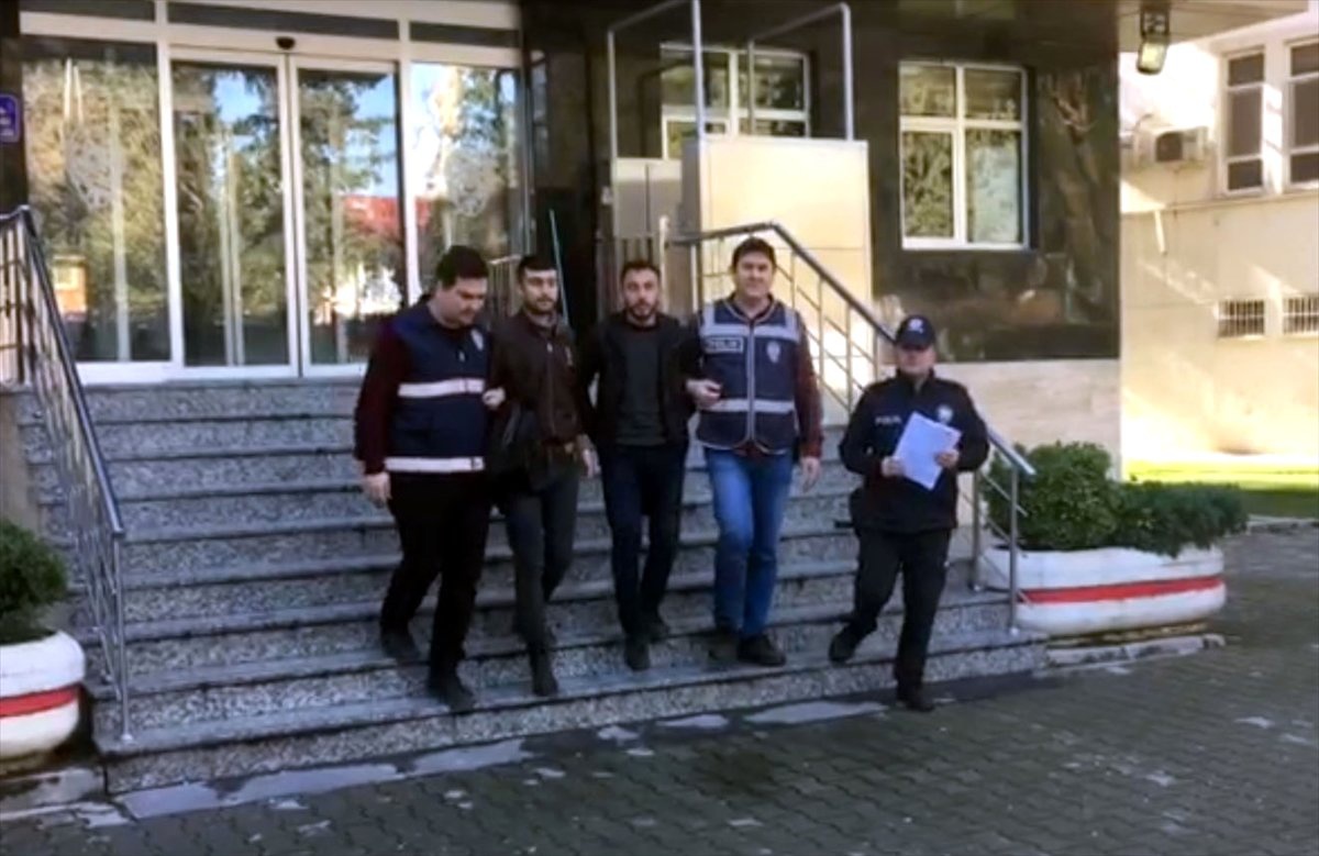 Cezaevi Firarileri Hırsızlık Yaparken Yakalandı