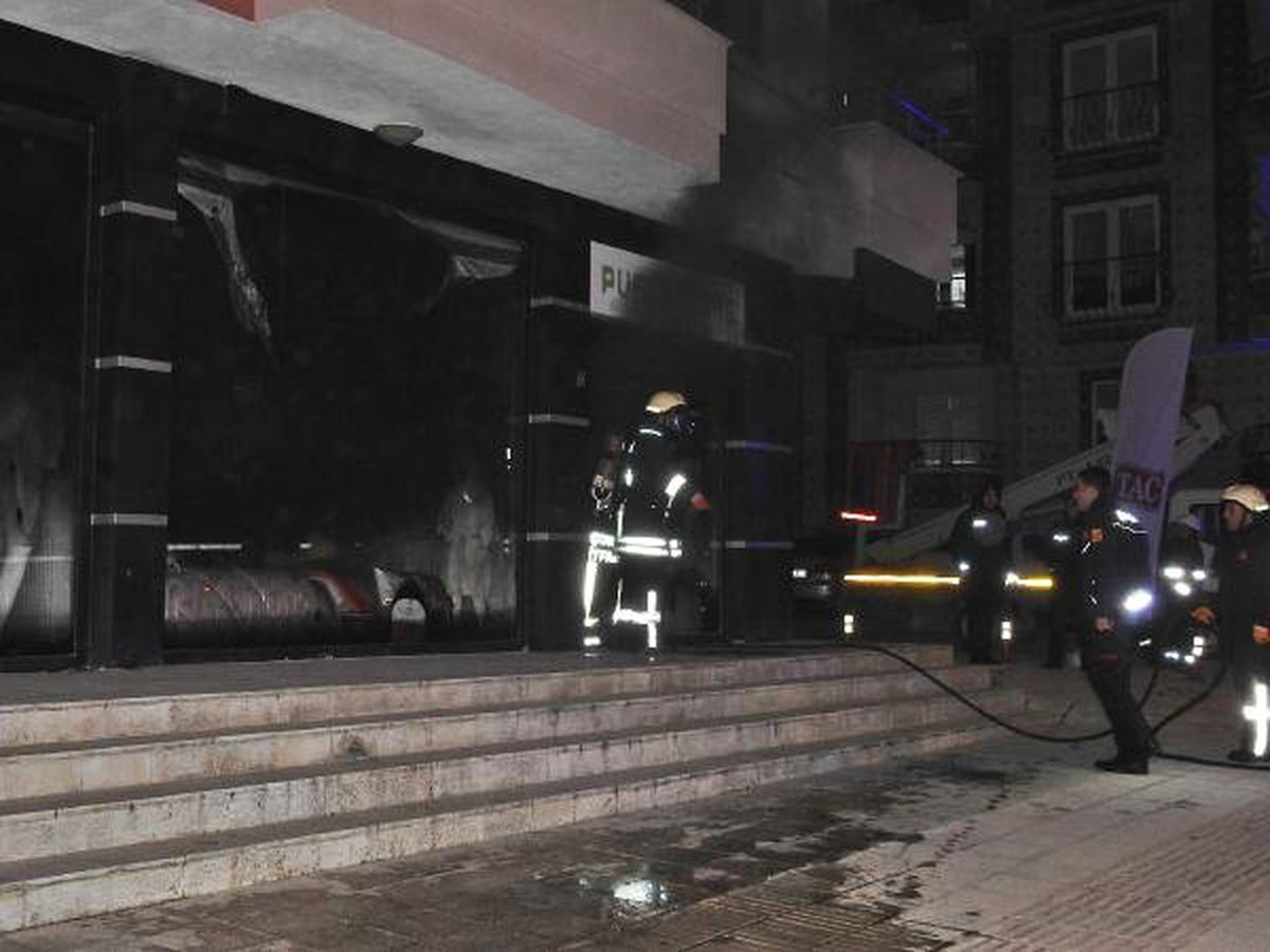 Elektrikli Battaniye Mağazada Yangın Çıkardı
