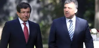 Eski Başbakan Davutoğlu'nun Danışmanı, Yeni Parti İddialarına Yanıt Verdi: Olmaması Kaçınılmaz