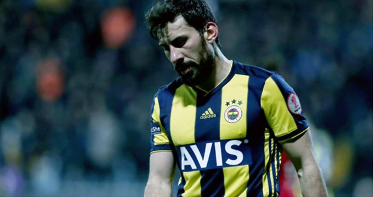 Fenerbahçe, Şener Özbayraklı\'ya Lisans Çıkarmadı