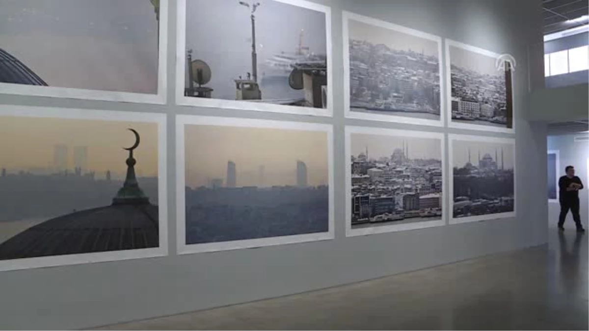 Orhan Pamuk\'un "Balkon Fotoğraflar" Sergisi Açıldı - İstanbul