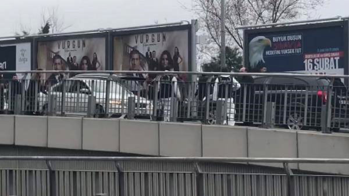 Şişli\'de Polisle Şüpheliler Arasında Çatışma (1)