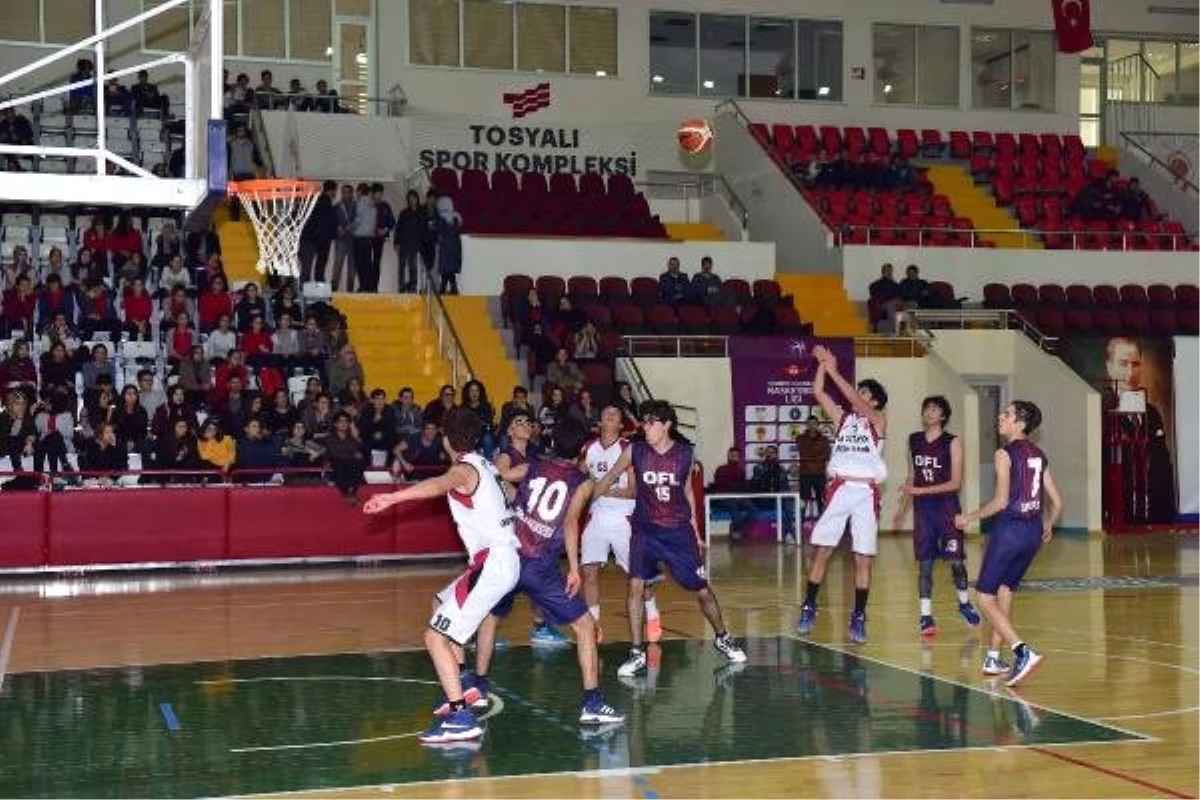 Basketbol Yarı Final Heyecanı Osmaniye\'de