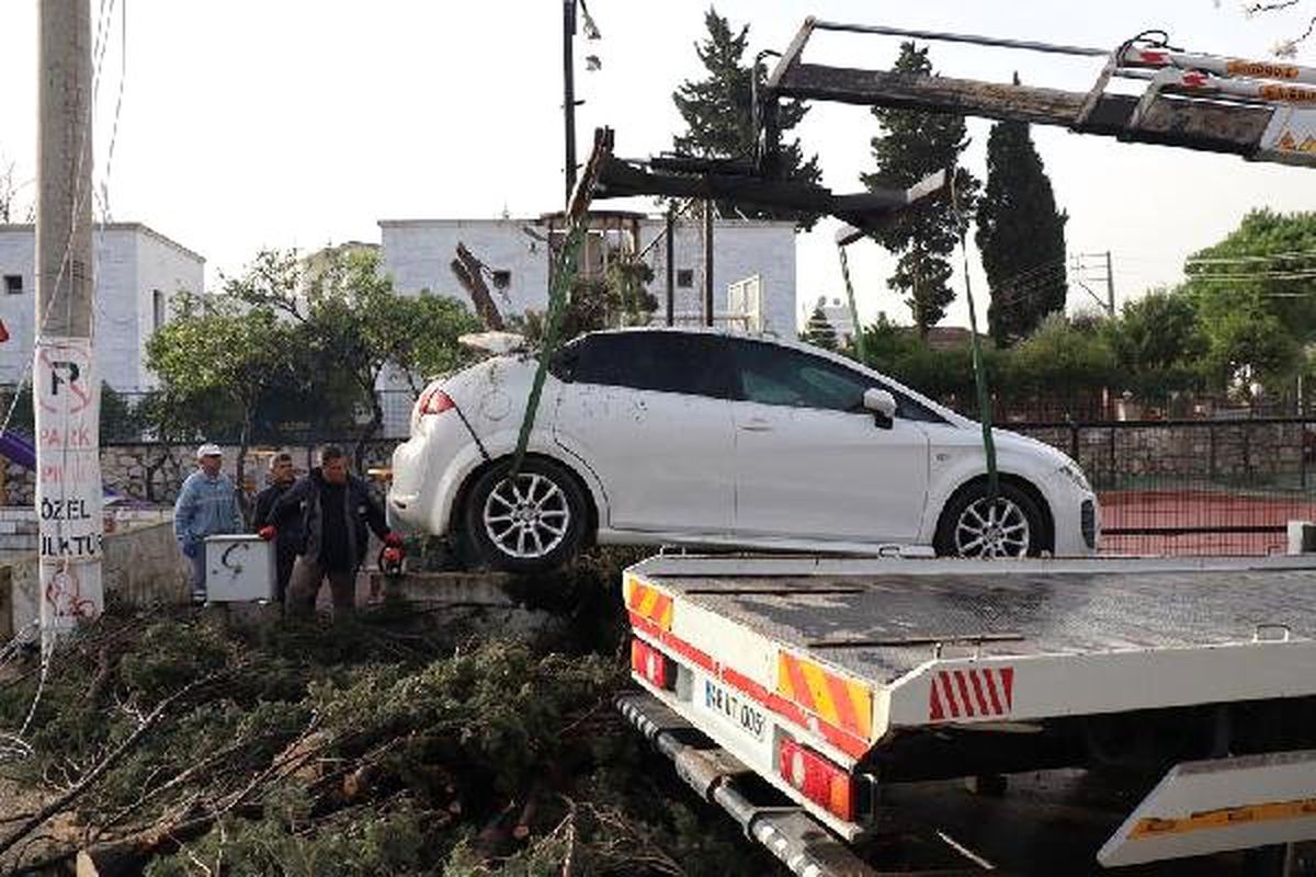 Bodrum\'da Fırtına Etkili Oldu
