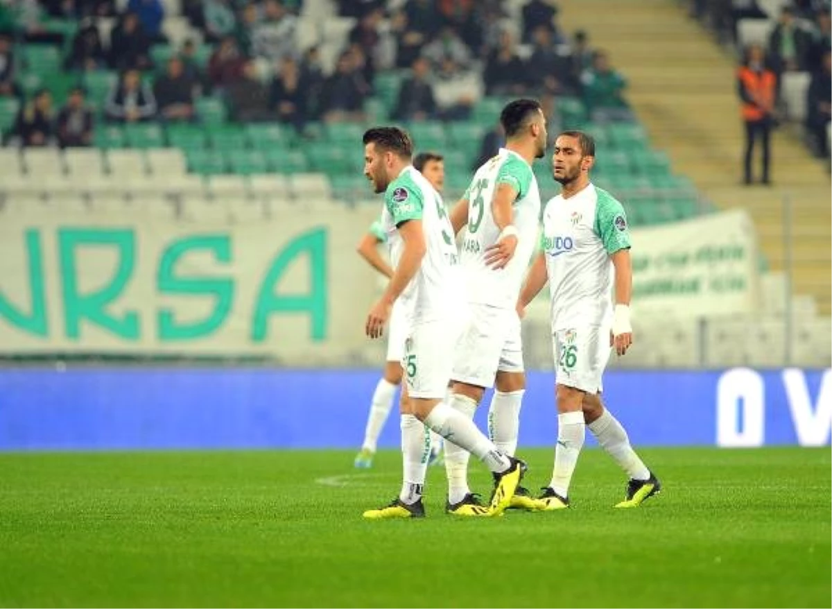 Bursaspor Talihsiz Bir Sezon Geçiriyor