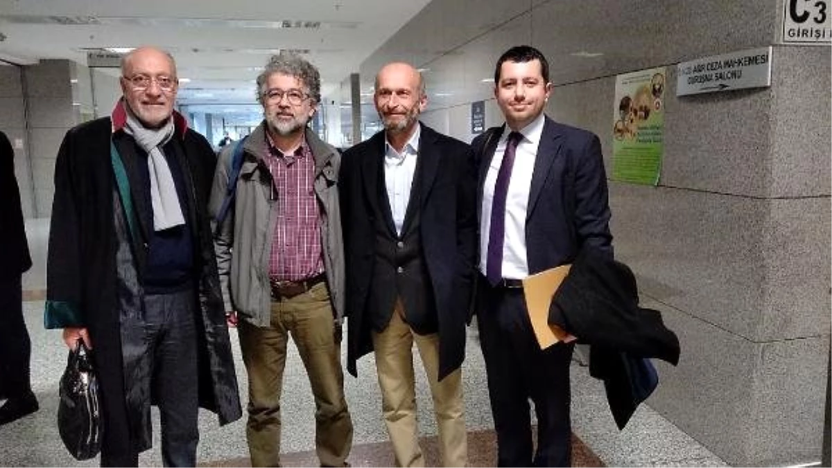 Enis Berberoğlu\'nun "Örgüte Yardım" Davası: Yargılamanın Durdurulması Talebine Ret