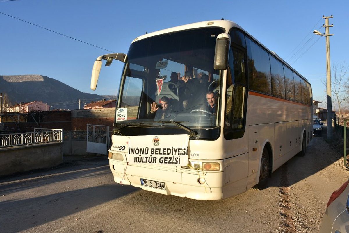 İnönü\'lü Çiftçiler Üretim Alanlarını Gezdi