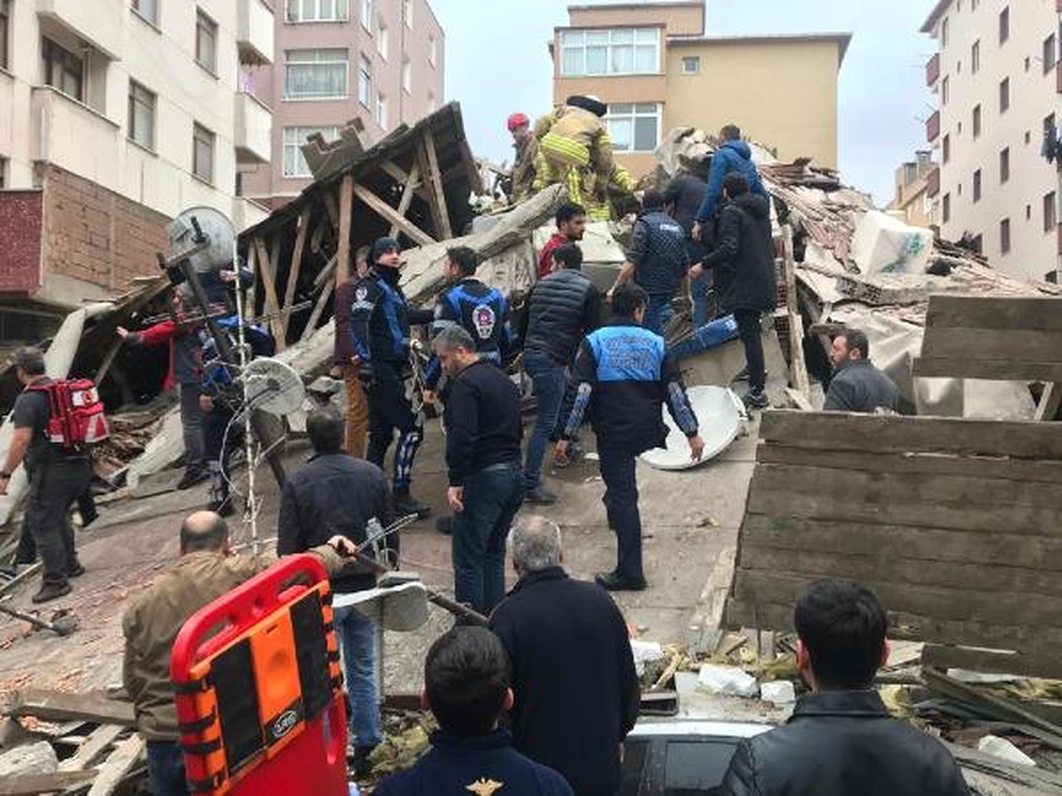 Kartal\'da Patlama Sonrası 7 Katlı Bina Çöktü (3)