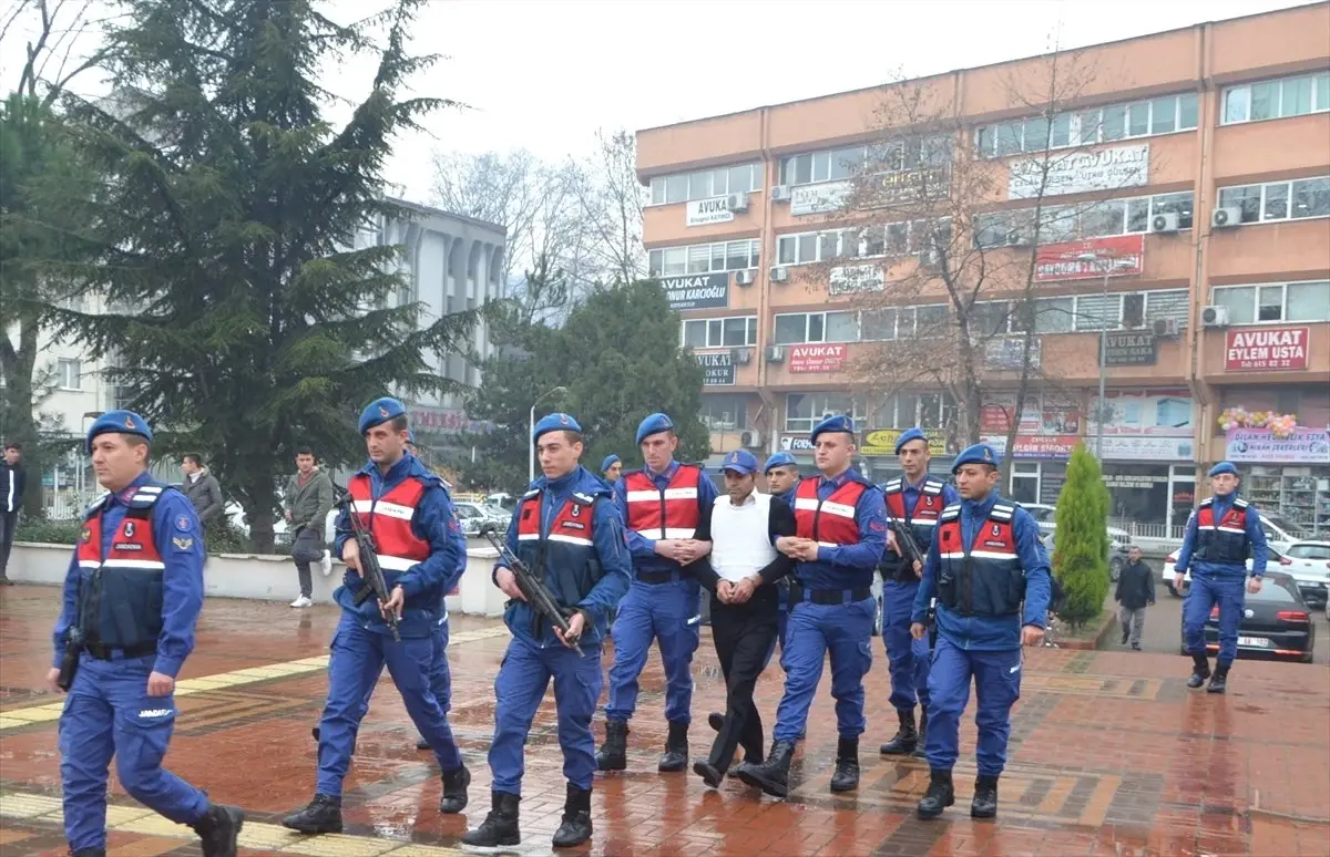 Kayıp Kişinin Cesedinin Ormanlık Alanda Bulunması