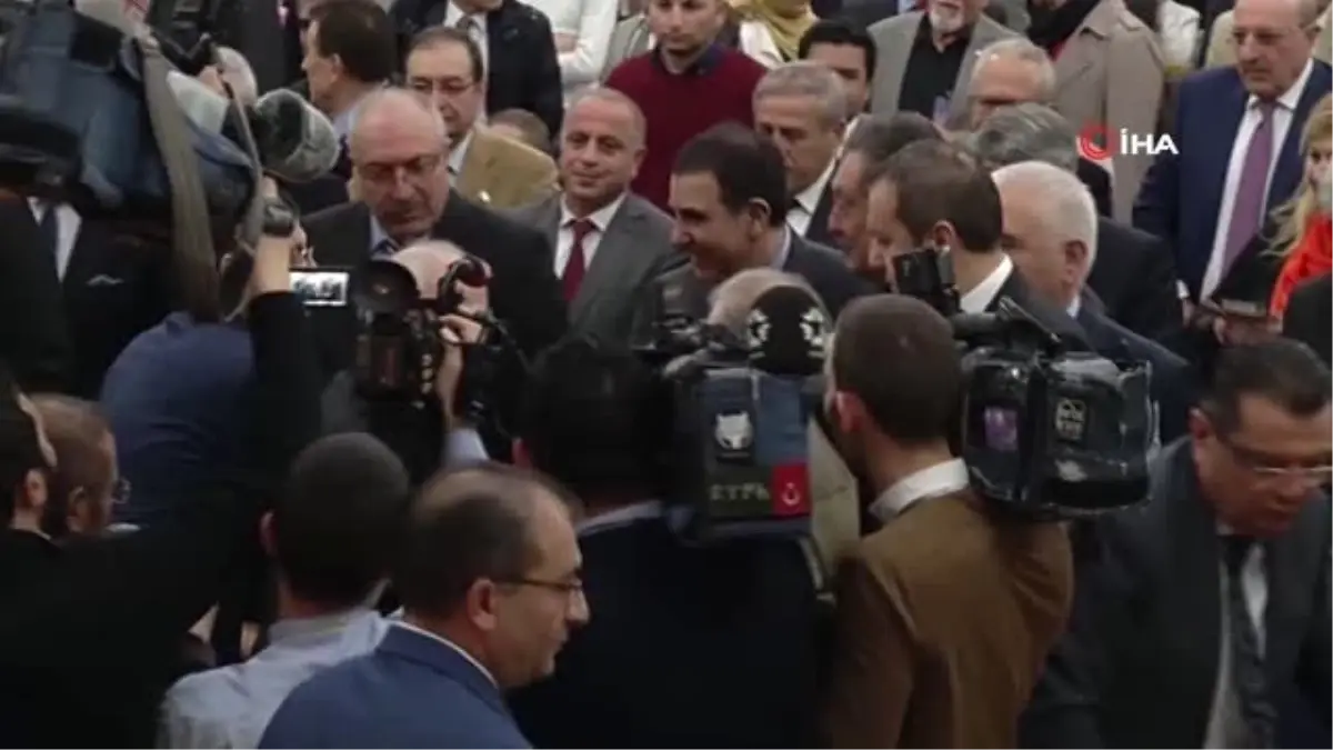 Kılıçdaroğlu: "Adalet Orucunu Bırak Sevgili Eren Erdem. Çünkü Türkiye\'nin de CHP\'nin de Sana...