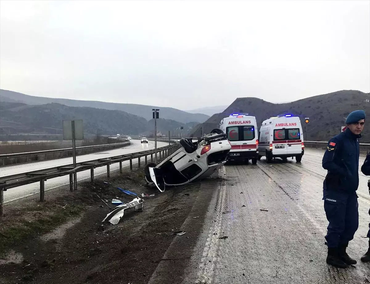 Kırıkkale\'de Trafik Kazaları: 5 Yaralı