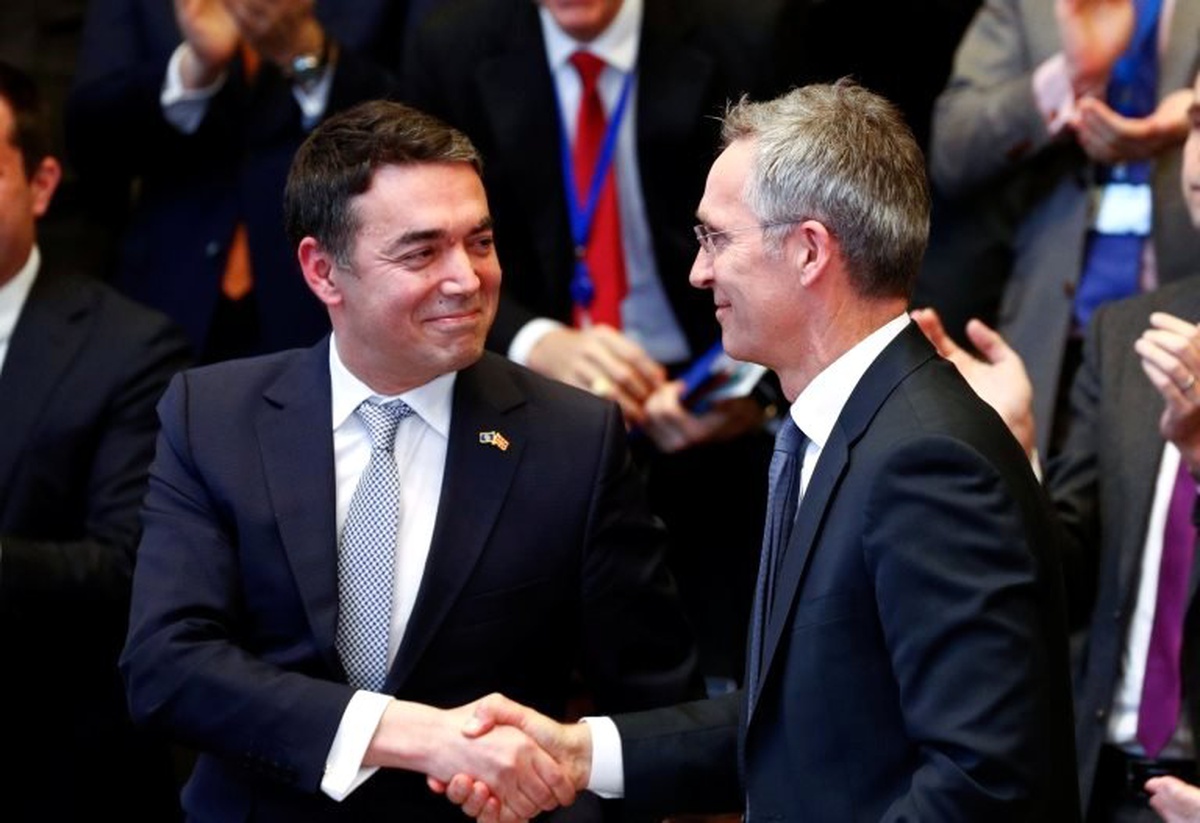 Makedonya NATO\'ya Katılım Protokülünü İmzaladı