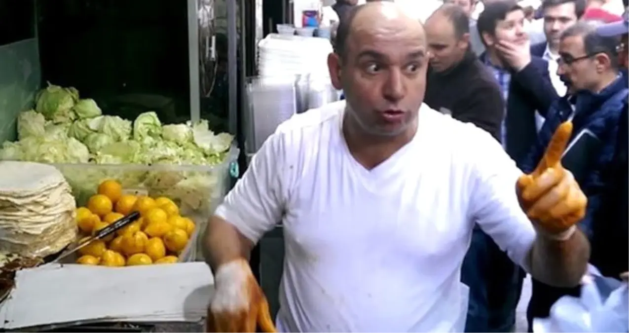 Müzisyenleri Döven Çiğ Köfteci Ali Usta, Bu Kez Küçük Çocuğa Bağırdı