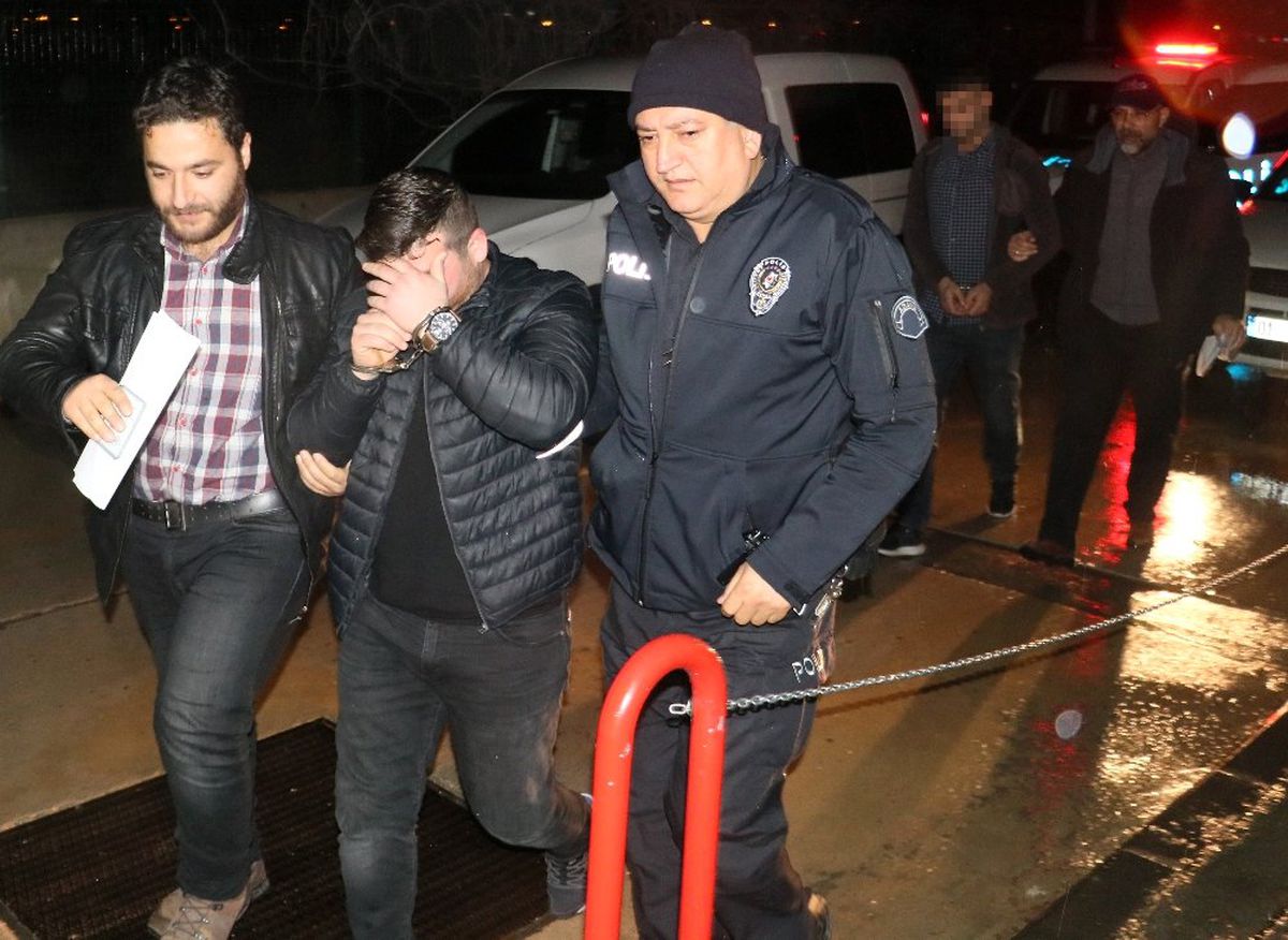 Adana\'da Suç Örgütü Operasyonu: 29 Gözaltı