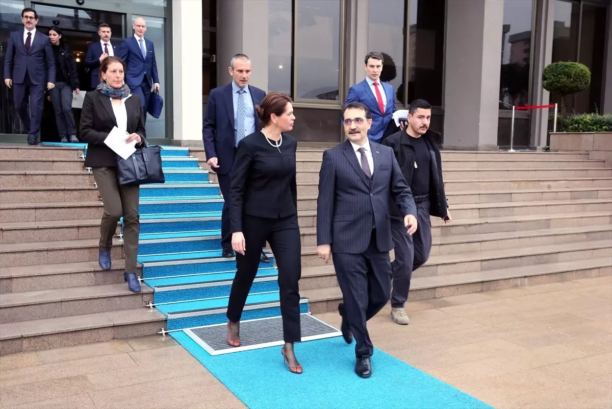 Bakan Dönmez, Slovenya Başbakan Yardımcısı Bratuşek ile Görüştü