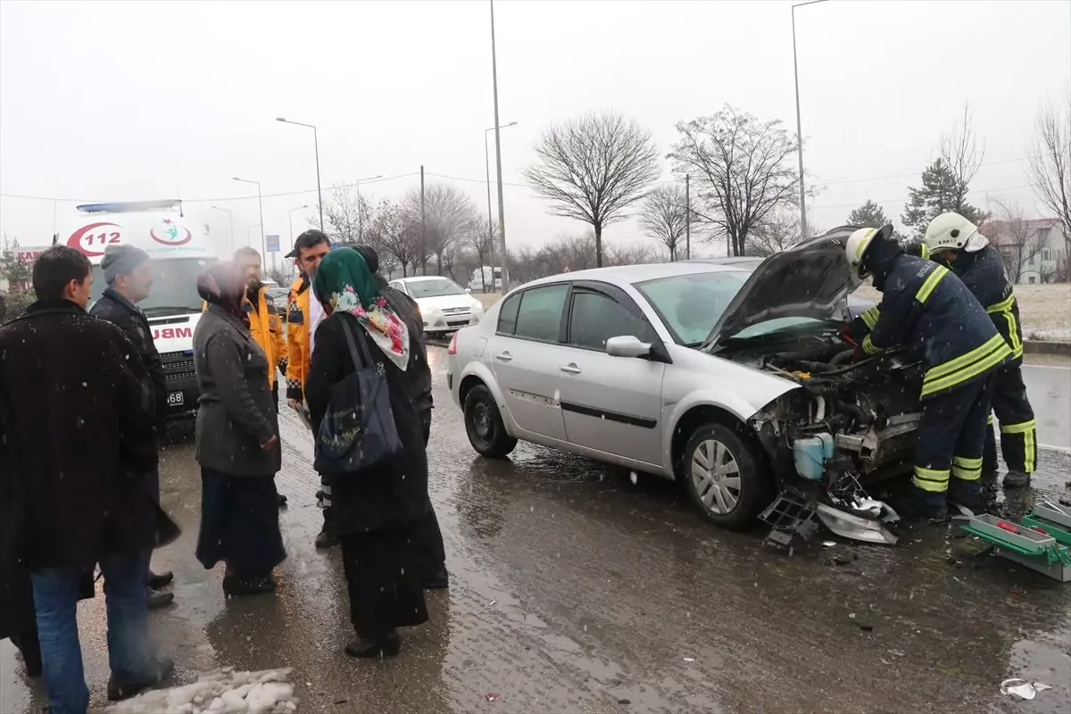 Bolu\'da Trafik Kazası: 5 Yaralı