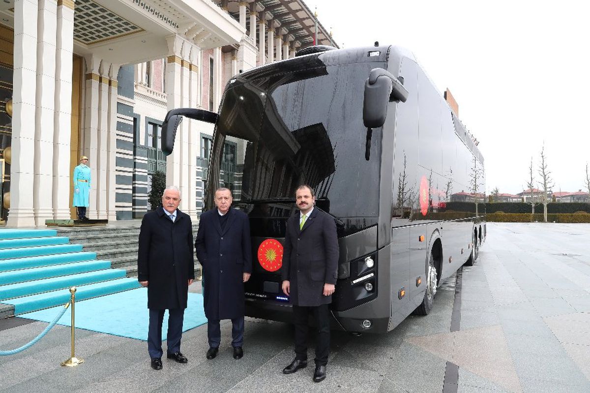 Hediye Otobüsü İnceledi