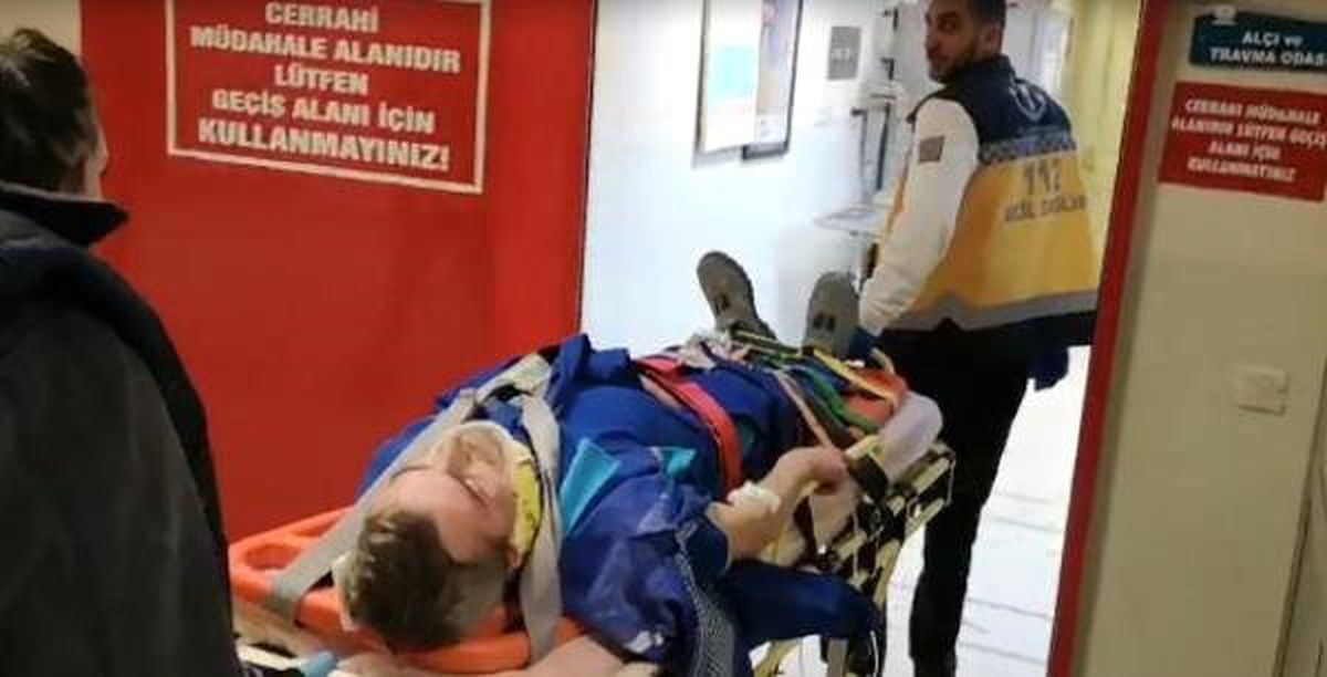 Otobüsün Üzerinden Düşen İşçi Yaralandı