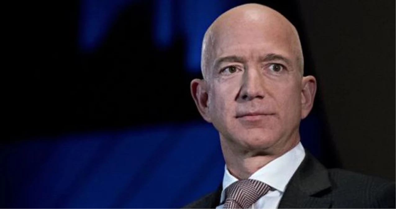 ABD\'de Yayımlanan Dergi, Amazon\'un Sahibi Bezos\'a Çıplak Fotoğraflarıyla Şantaj Yaptı