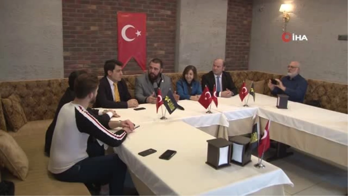 Abdülhamid Kayıhan Osmanoğlu: "Nilhan Osmanoğlu\'nun Her Dediğine Ailecek Katılıyoruz"