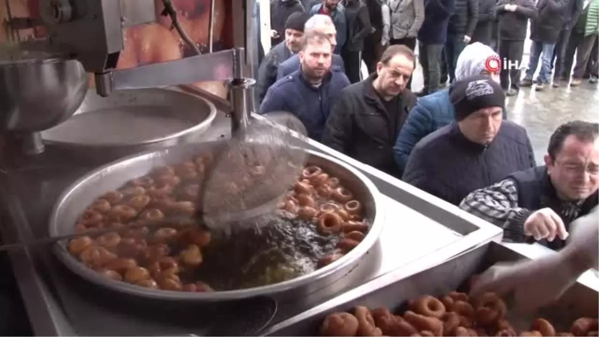 Ak Partili Başkan Adayı Köken Vatandaşlara Lokma Dağıttı
