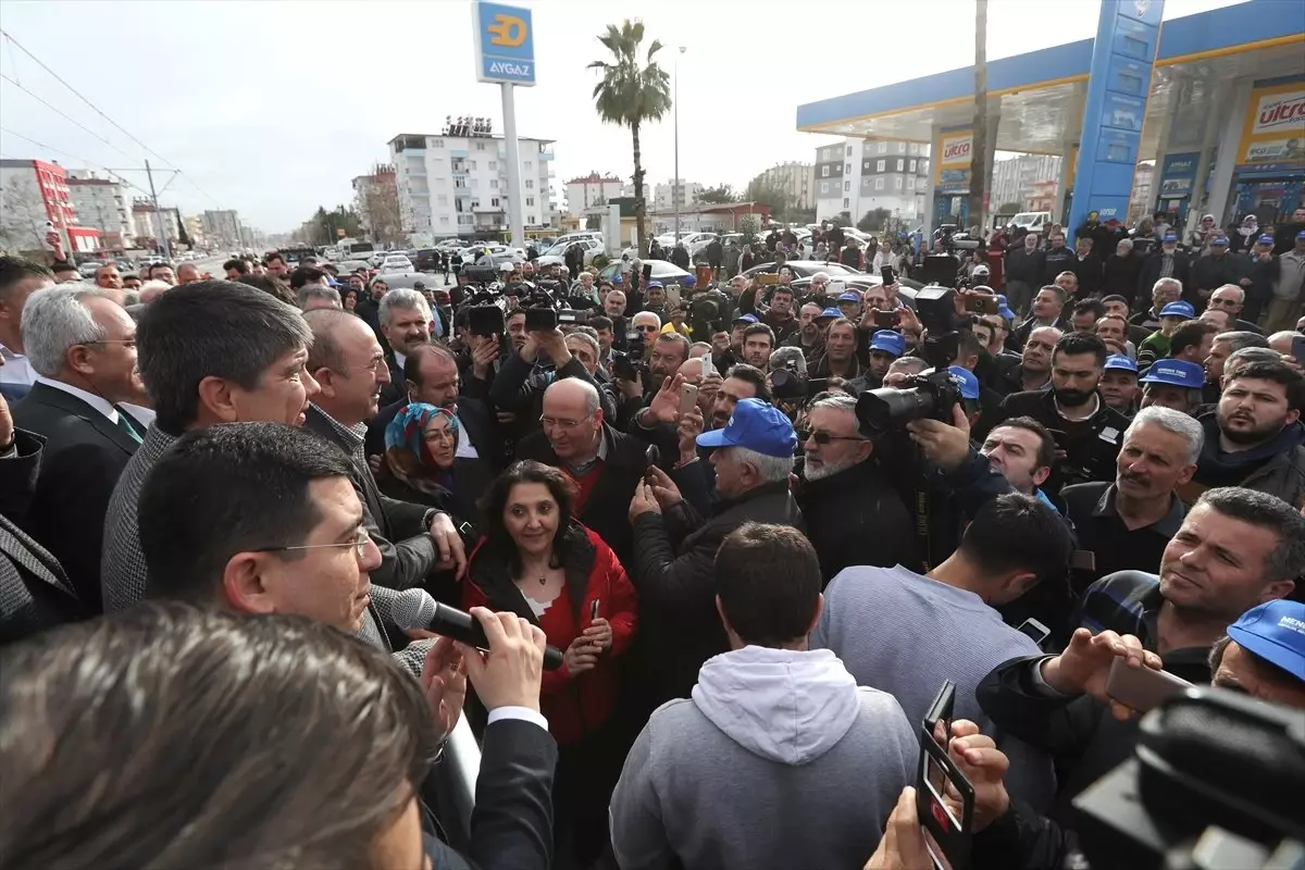 Bakan Çavuşoğlu Tramvay Hattında Test Sürüşü Yaptı